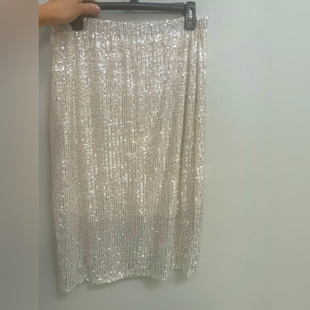 Silver Vince Camuto skirt
